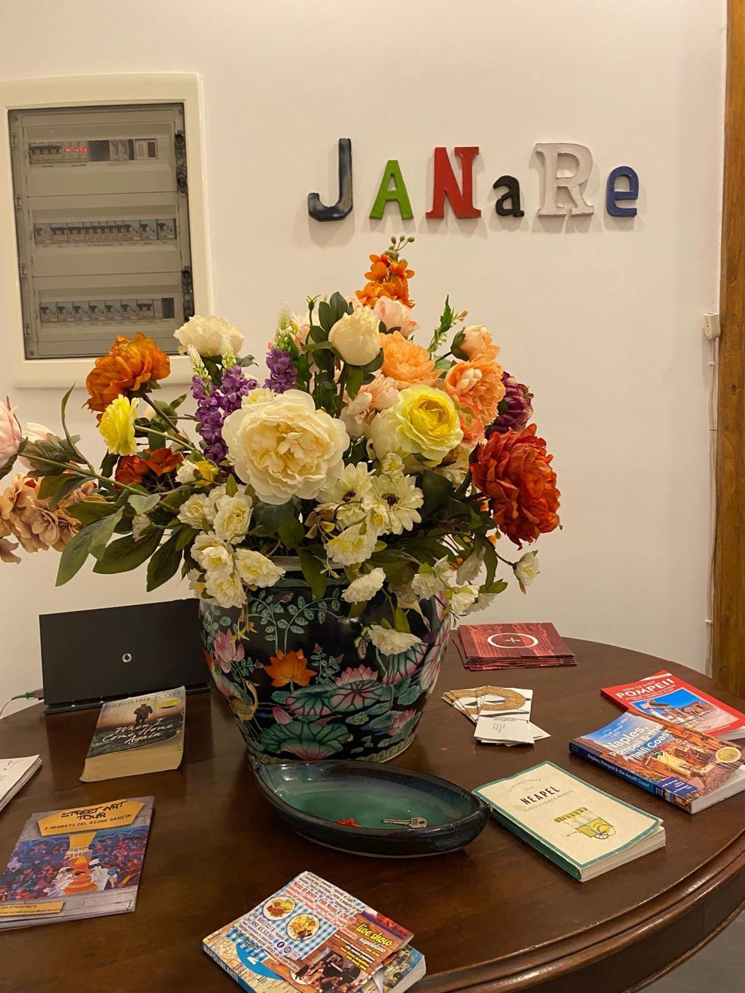 Janare - Rooms & Terrace Naples Exterior photo